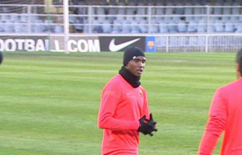 Samuel Eto'o tenía permiso del Barcelona para regresar de sus vacaciones el día 2 de enero, pero el camerunés se ha adelantado por sorpresa y ya está entrenando a las órdenes de Guardiola.