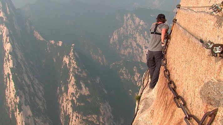 Grandes documentales - Pacífico: La ruta de las montañas sagradas