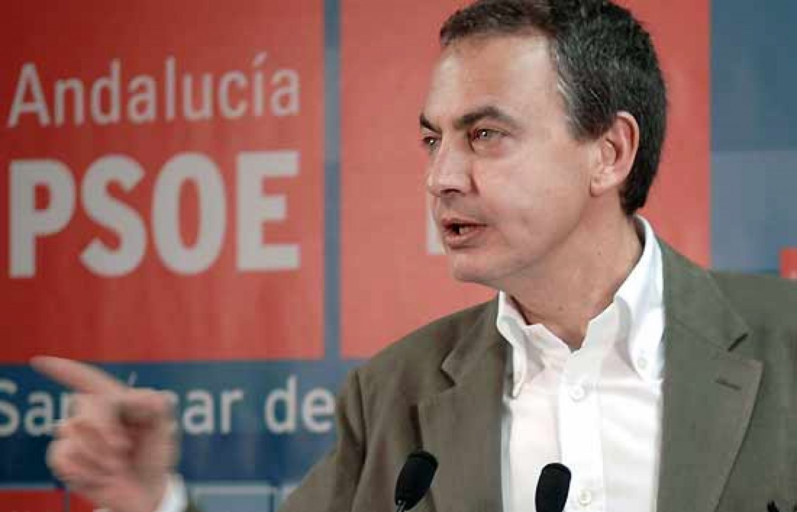 En un acto en Sanlúcar de Barrameda (Jerez) y tras condenar el atentado de ETA en Bilbao, Zapatero la inversión pública del nuevo modelo de financiación autonómica. 