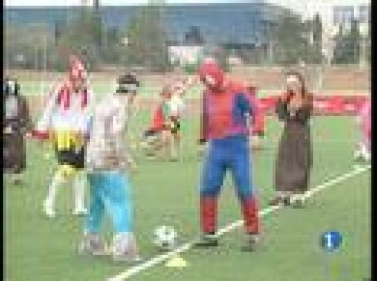  - 'Spiderman' juega en el Valencia