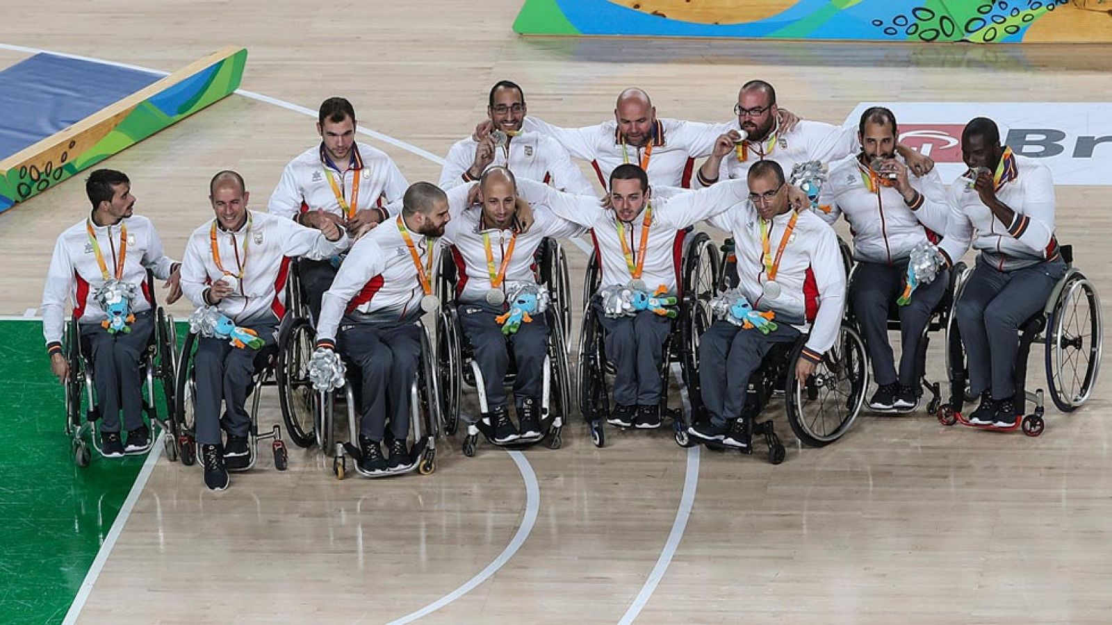 España logra una plata con sabor a oro en baloncesto en silla