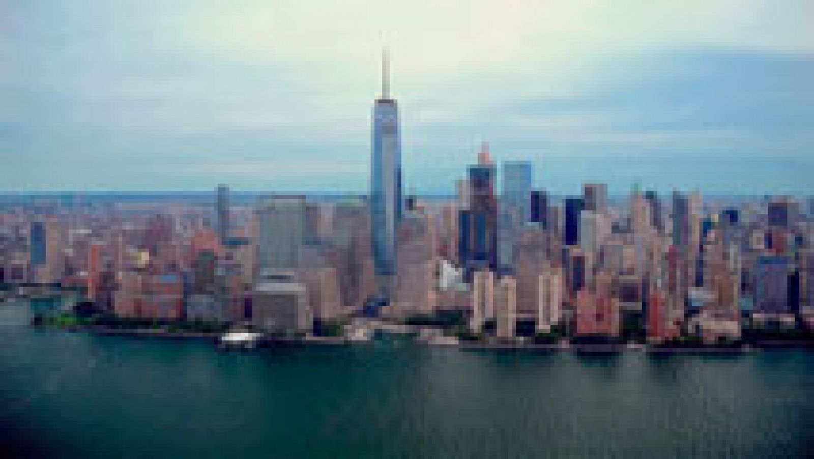 Telediario 1: Un malagueño bordea la isla de Manhattan a nado | RTVE Play