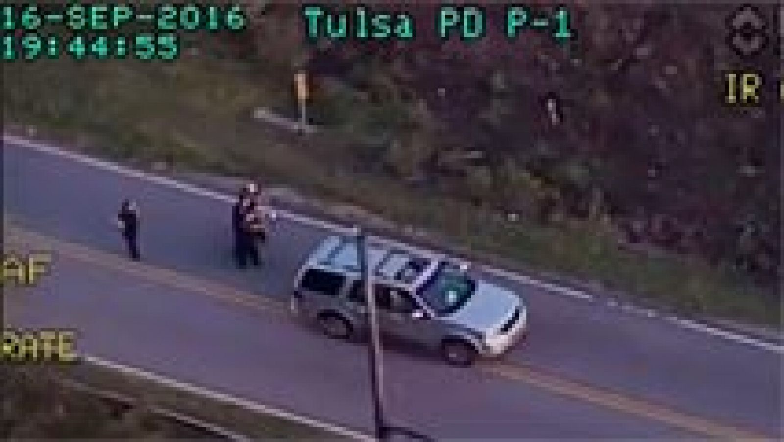 Violencia policial en EE.UU.: La Policía mata a tiros a un hombre negro desarmado al que se le había averiado la camioneta en Tulsa 