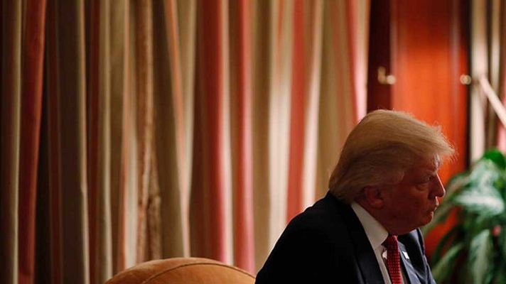 Telediario 1 - Trump promete más 'dureza' en la lucha contra el terrorismo y Clinton le acusa de incitar al odio y la violencia