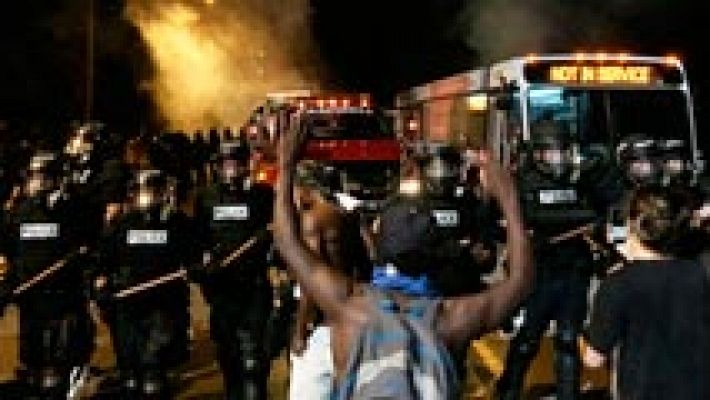 Disturbios en Charlotte por la muerte de un hombre negro