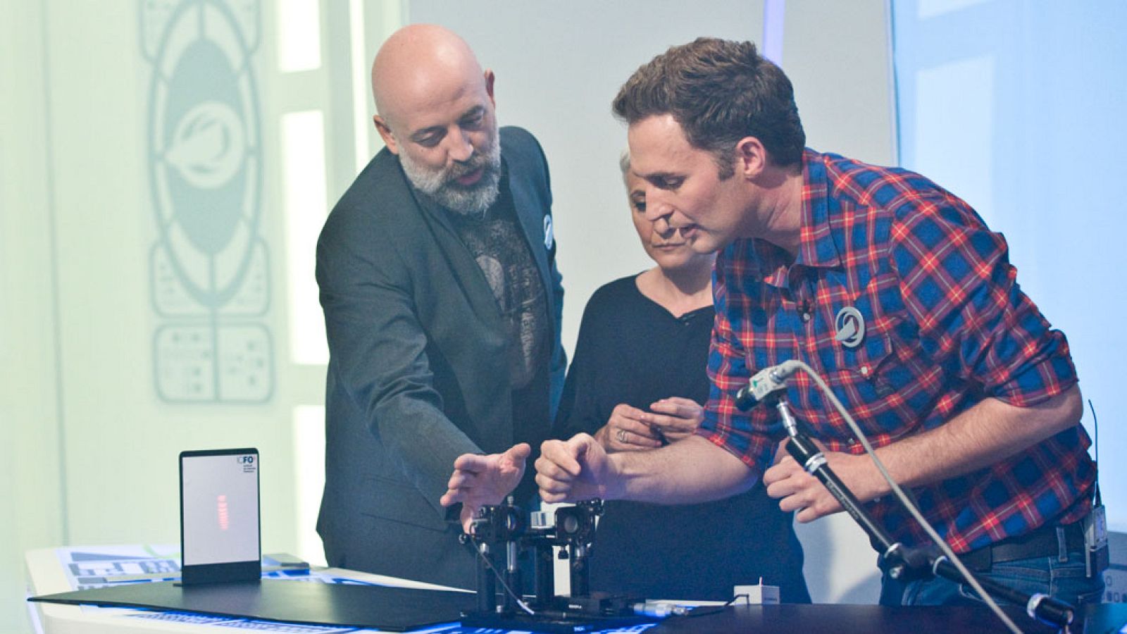 Órbita Laika - El experimentador de a bordo - Detección de ondas gravitatorias