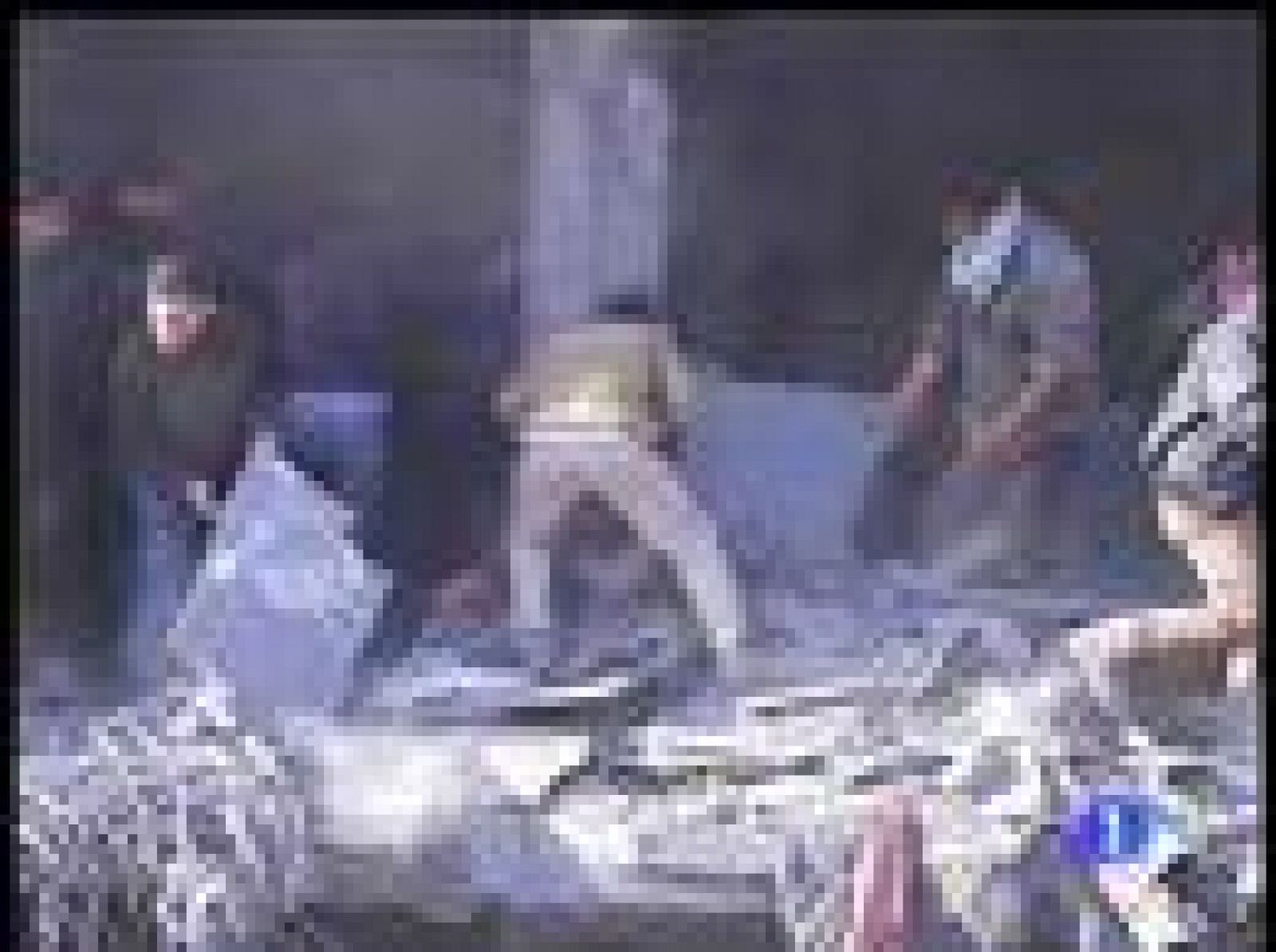 Telediario 2 en cuatro minutos - 01/01/09 | Ver