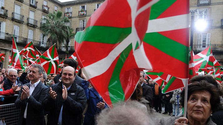 Telediario 1 - PNV apuesta por la regeneración urbana y EH-Bildu por reformas laborales