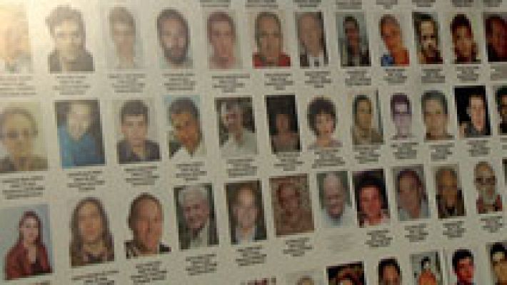Telediario 1 - Los familiares de desaparecidos en España piden una base de datos que centralice todos los casos