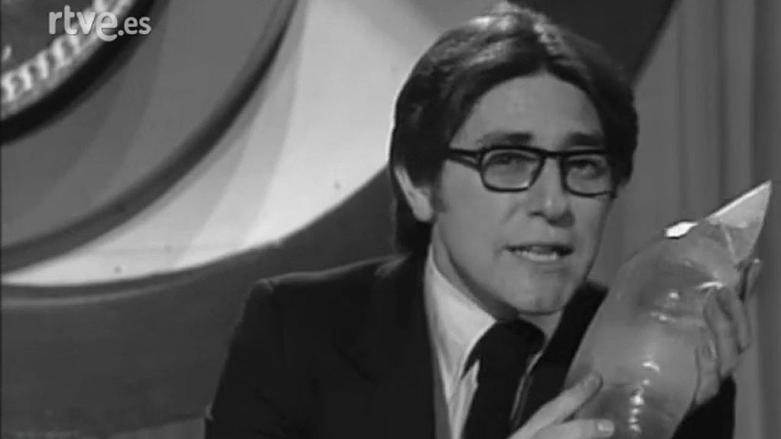 35 millones de españoles. Mirando la peseta - El agua y el pan