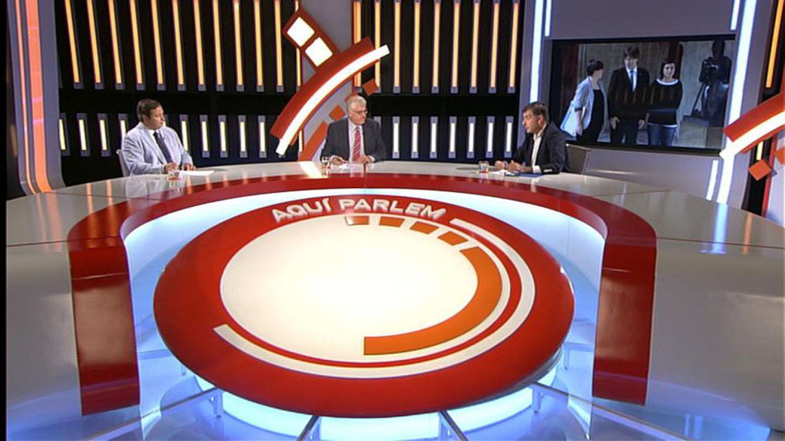 Aquí Parlem - La qüestió de confiança al president Carles Puigdemont