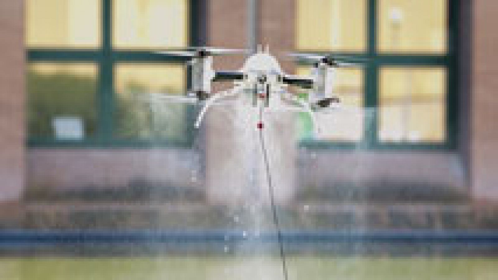 Telediario 1: Los últimos modelos de drones se dan cita en Expodrónica, en Zaragaoza  | RTVE Play