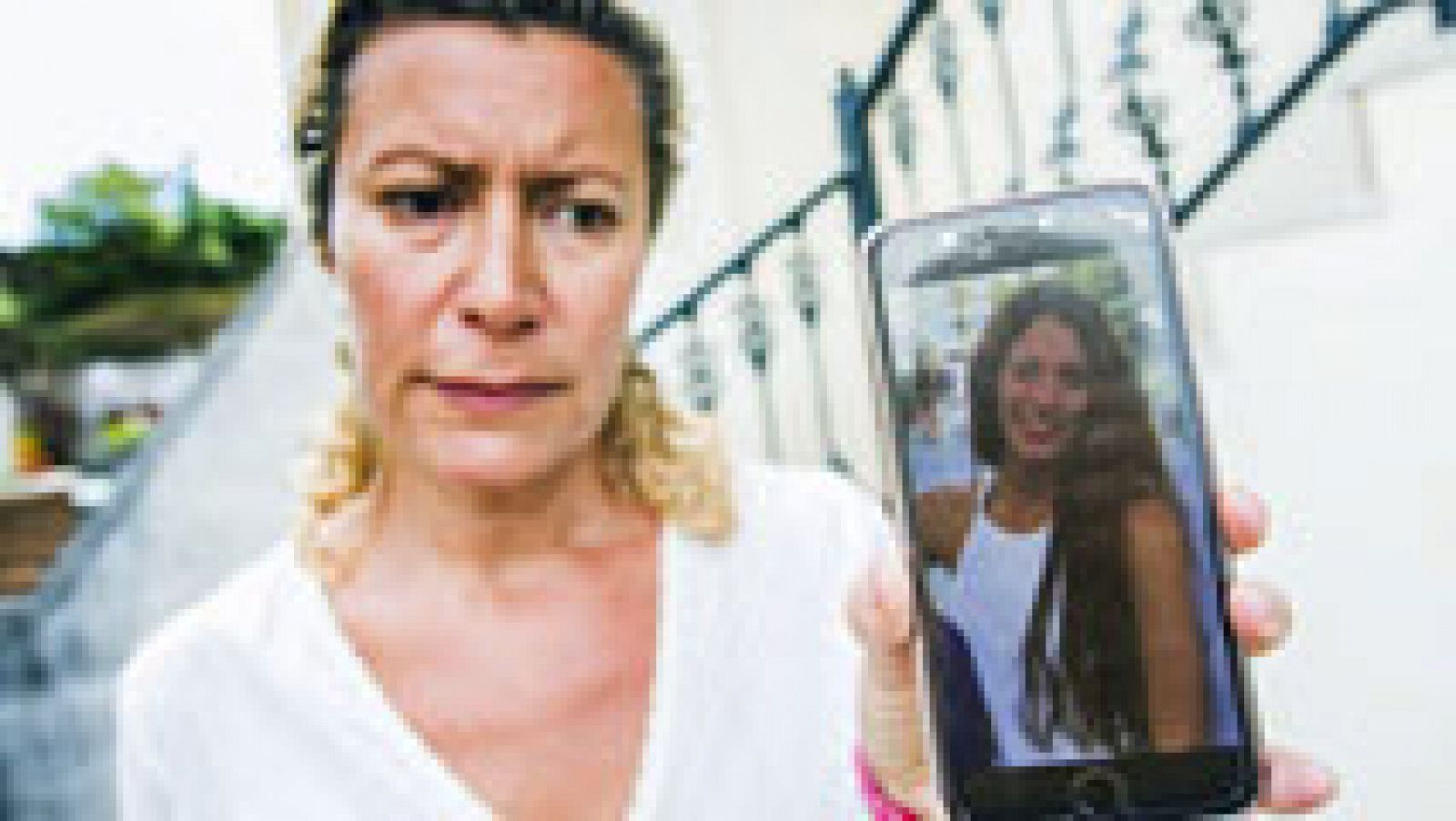 La Guardia Civil activa el móvil de Diana Quer un mes después de su desaparición