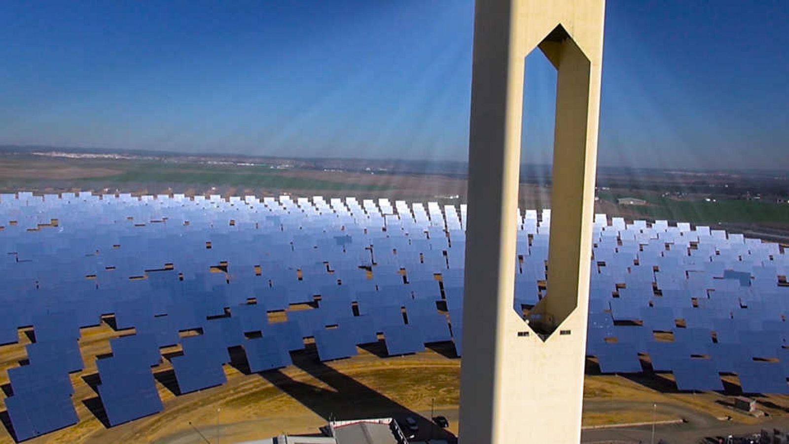 El cazador de cerebros - Hacia un nuevo modelo energético - ver ahora