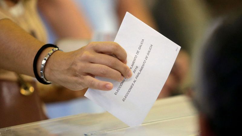 La participacin en las elecciones gallegas es del 42,48% a las 17:00 horas