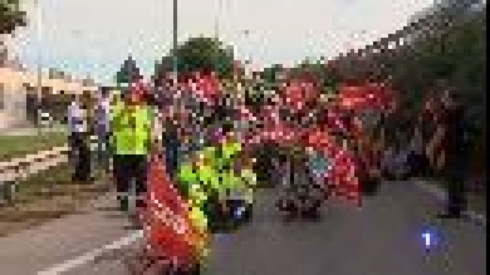 Informatiu Balear: Manifestació dels treballadors de terra de l'aeroport | RTVE Play