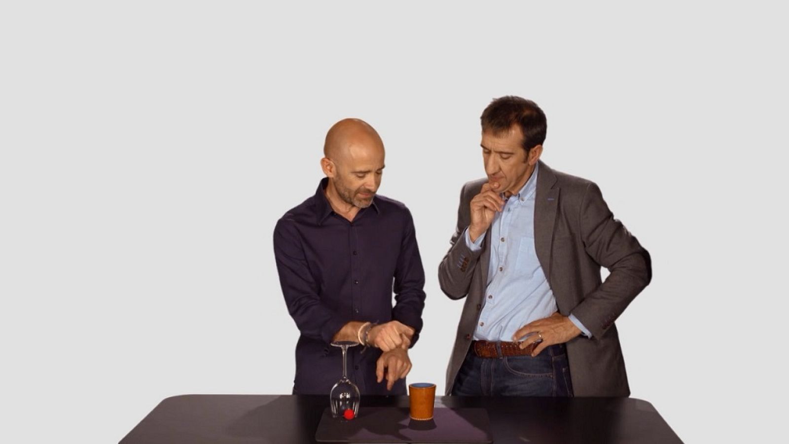 Desafía tu mente - La bolita y el cubilete