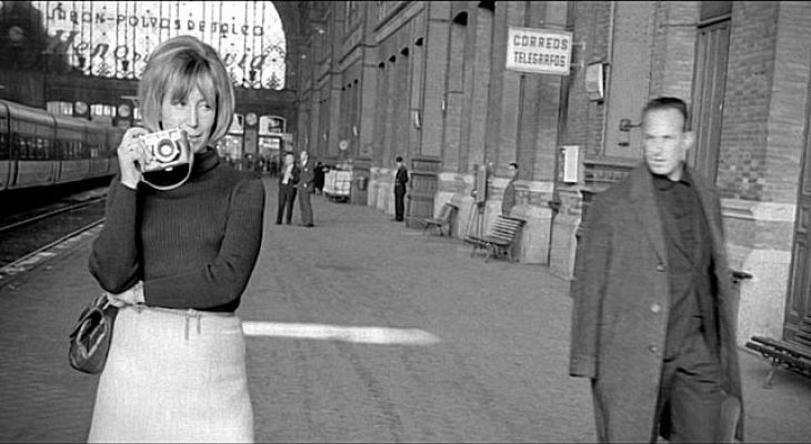 Universo UNED - Juana Biarnés. A contracorriente