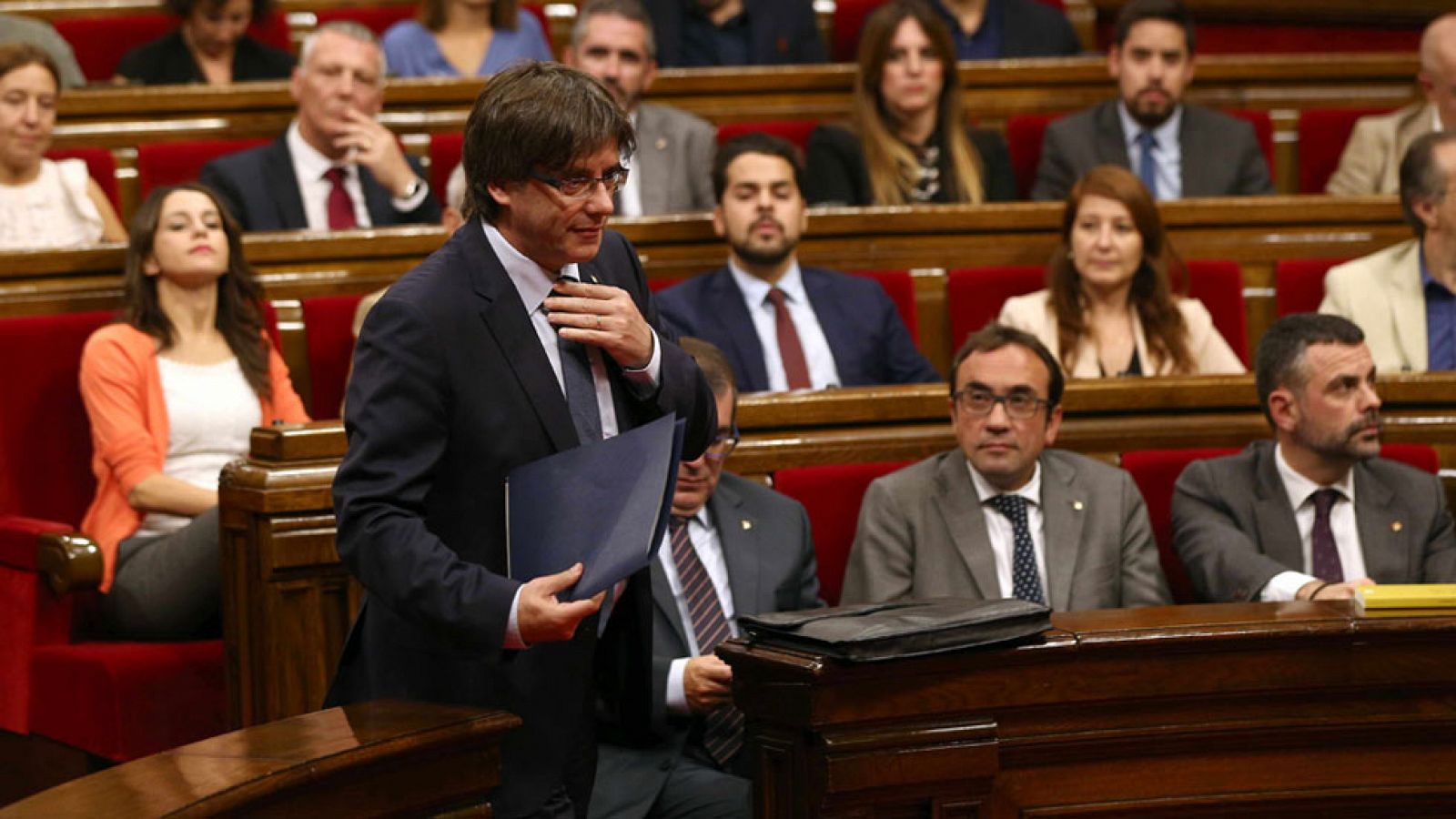 Puigdemont anuncia un referéndum para septiembre de 2017 con o sin aval del Estado