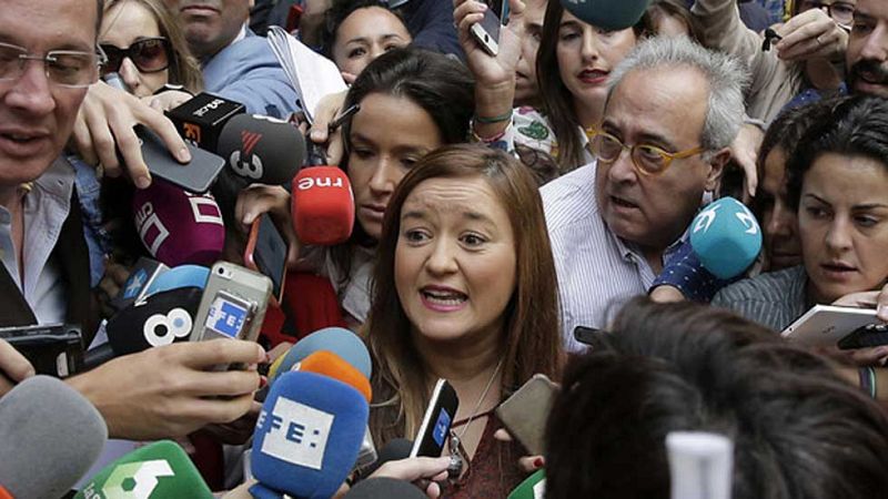 Los críticos dicen que 'la única autoridad del PSOE' es la presidenta de la mesa del comité federal