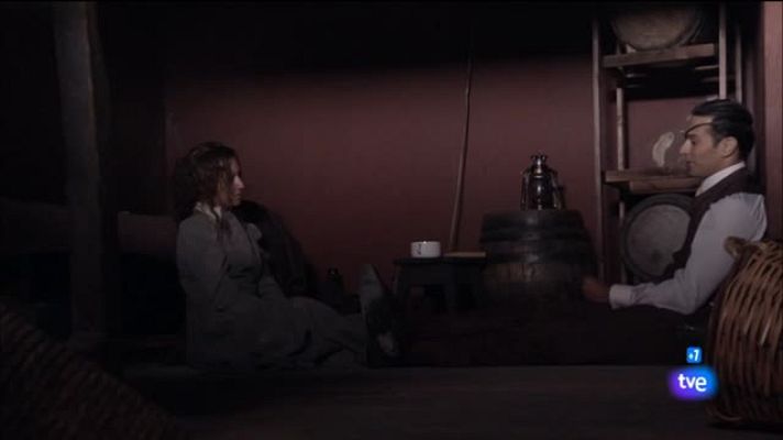 Seis hermanas - Luis habla con Marina como si de una amiga se tratase