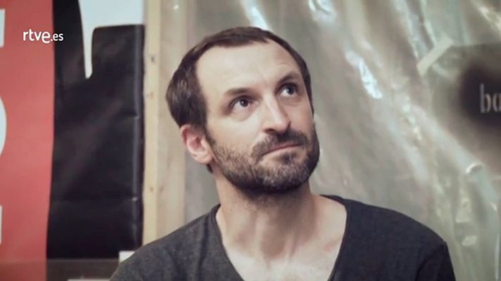 Versión española - Cine Low Cost: Julián Villagrán quiere ser Mario Casas