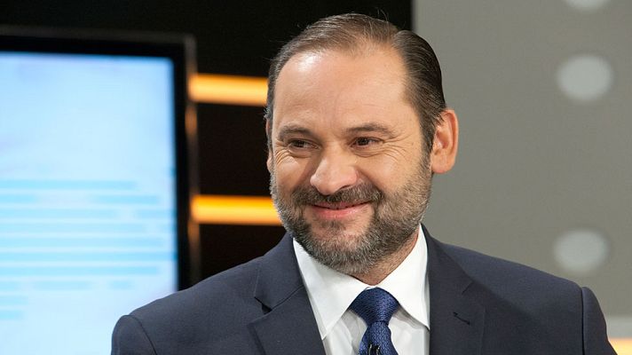 Los desayunos - Ábalos (PSOE): "En nuestros estatutos no pone nada de la gestora sino que se debe proceder a un congreso extraordinario"