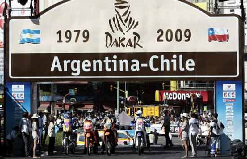 La primera etapa del Raid Dakar, que tomará la salida en Buenos Aires, será fundamentalmente de velocidad, un terreno ideal para el piloto español Carlos Sainz.