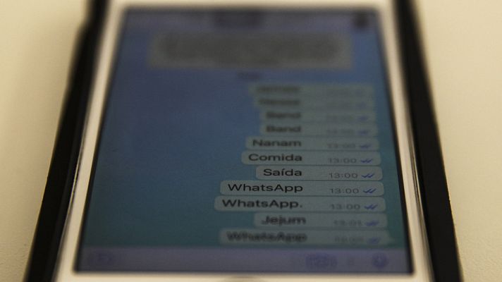 Telediario 1 - Cuidado con los bulos que circulan por las redes sociales