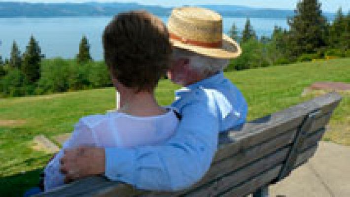 Telediario 1 - En España viven 8 millones de personas mayores de 65 años