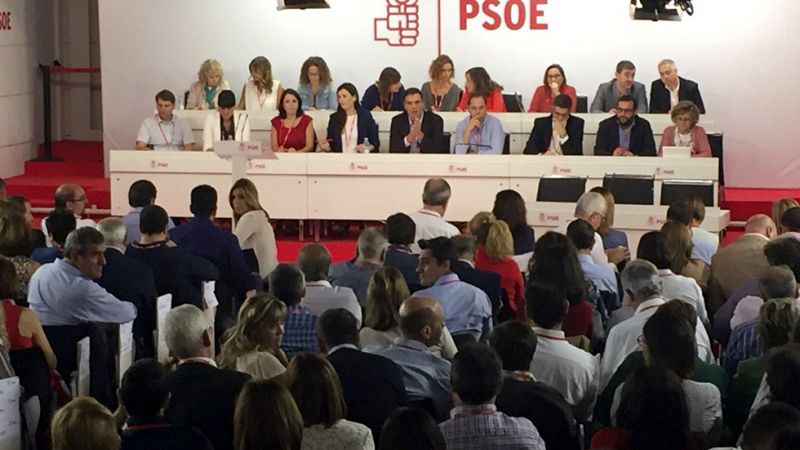 La Mesa del Comité propone votar sólo el Congreso Extraordinario, tal y como quería Sánchez