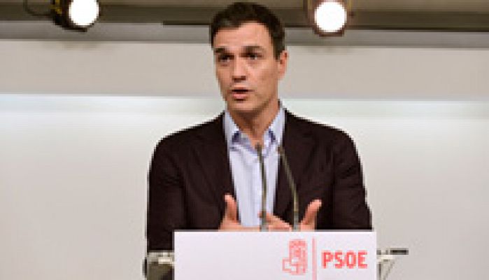 Sánchez se despide mostrando su "orgullo" por el PSOE