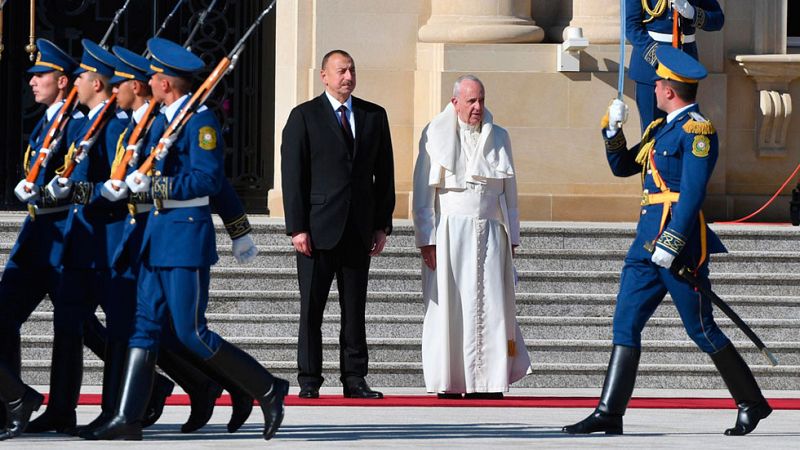 El papa Francisco está en Azerbaiyán tras su visita de dos días a Georgia
