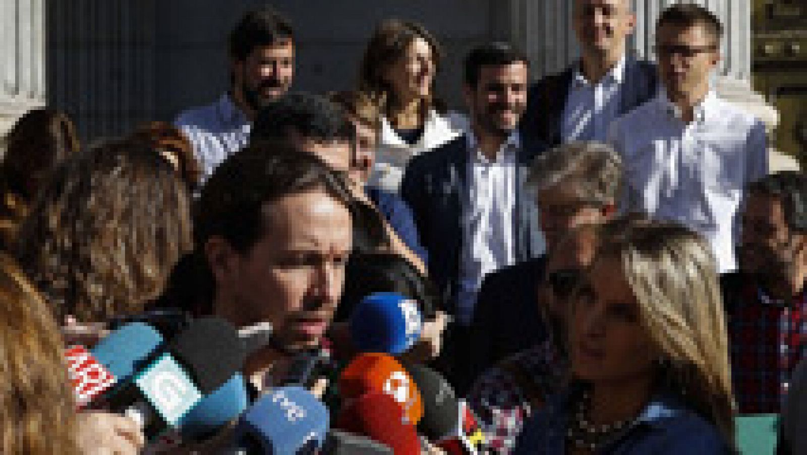 Telediario 1: Iglesias advierte a los barones de que "tomarán nota" si el PSOE se abstiene | RTVE Play