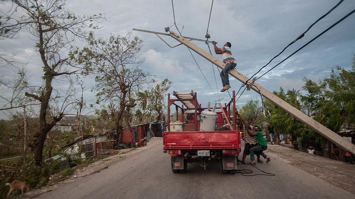 Telediario 1 - Telediario Matinal en 4' 07/10/16