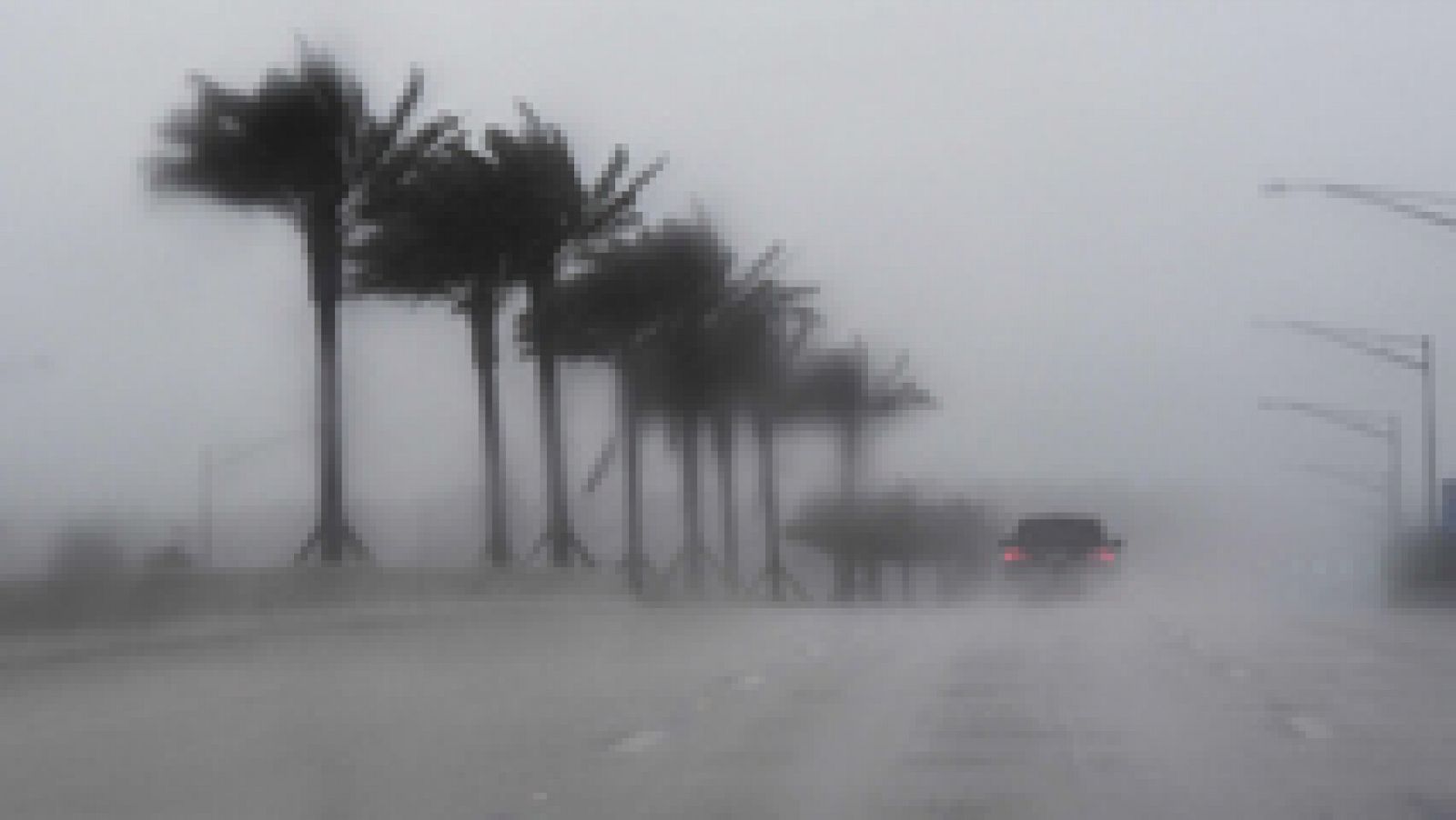 Informativo 24h: Más de dos millones de evacuados en Florida ante la llegada de Matthew a EE.UU. | RTVE Play