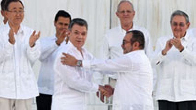 El presidente de Colombia, Juan Manuel Santos, ha ganado el premio Nobel de la Paz 2016 por sus "decididos esfuerzos" por llevar la paz a su país tras 52 años de conflicto armado, anunció hoy en Oslo el Comité Nobel de Noruega.