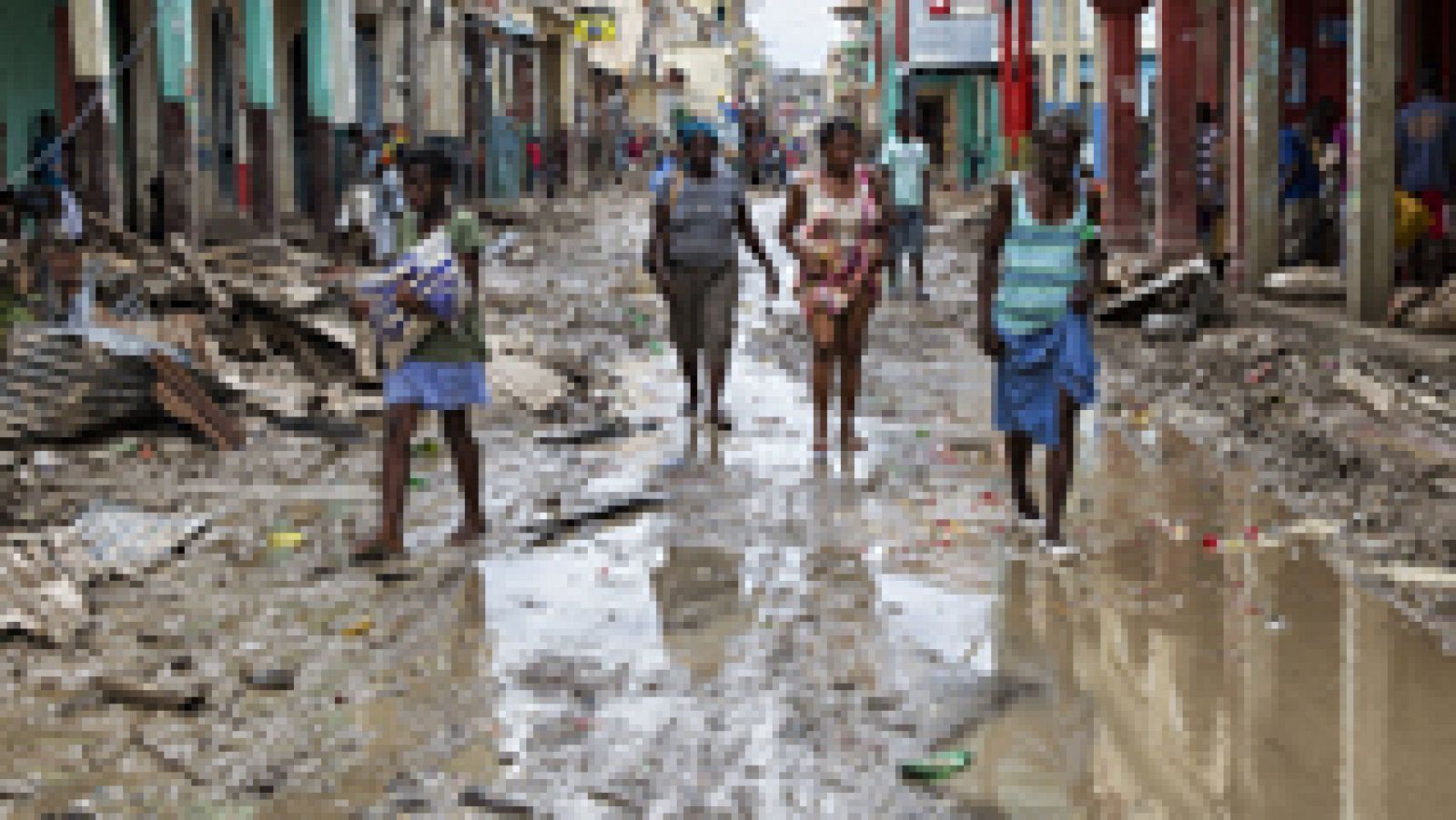 Informativo 24h: Oxfam Intermón alerta del daño en Haití por el huracán Matthew: "La insalubridad es total"  | RTVE Play