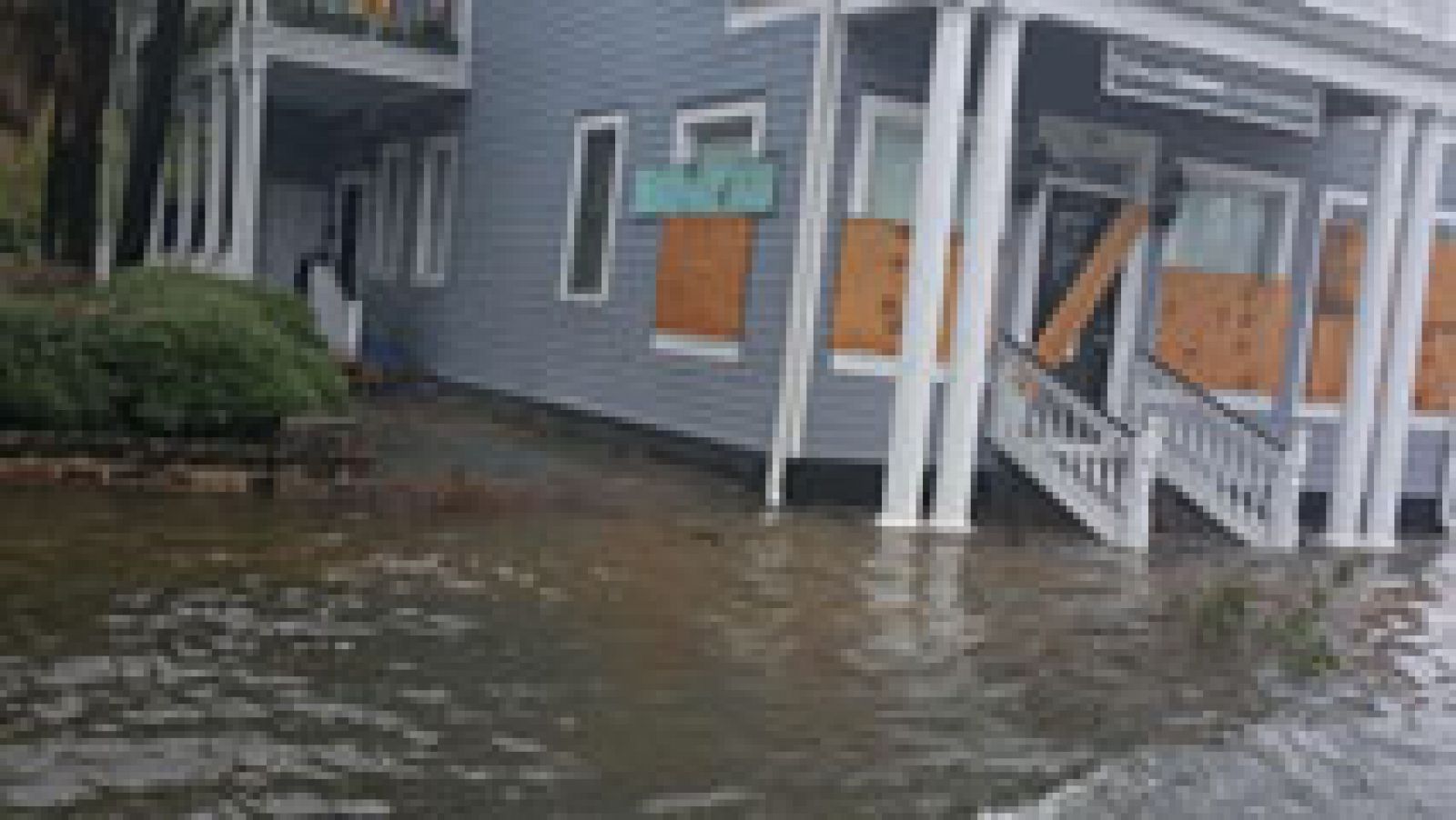 Telediario 1: Matthew baja de intensidad y se convierte en tormenta tropical | RTVE Play