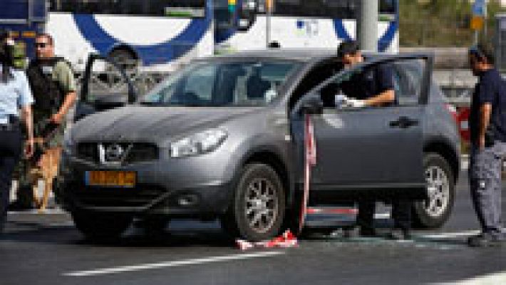 Telediario 1 - Un palestino mata a dos personas en Jerusalén