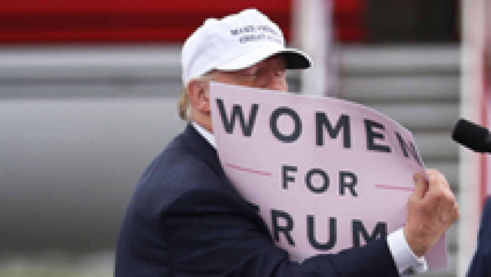Telediario 1: Hasta cuatro mujeres denuncian que Donald Trump las acosó sexualmente hace años | RTVE Play