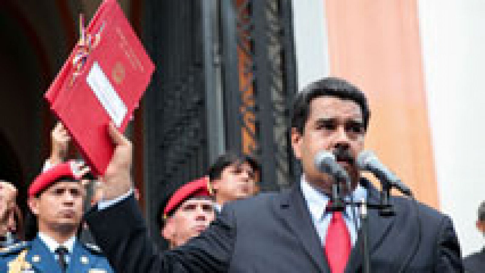 Sin programa: Maduro decreta el presupuesto fiscal de 2017 sin someterlo al Parlamento | RTVE Play