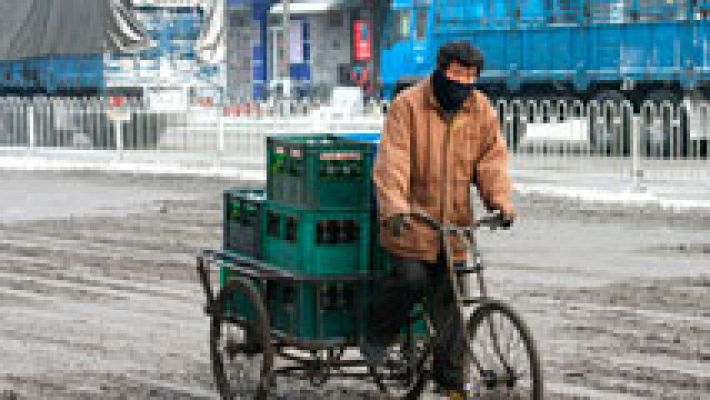 Telediario 1 - 13 millones de chinos no tienen su DNI