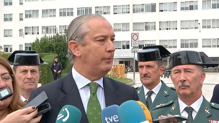 Telediario 1 - Dos jóvenes, acusados de agredir a dos guardias civiles