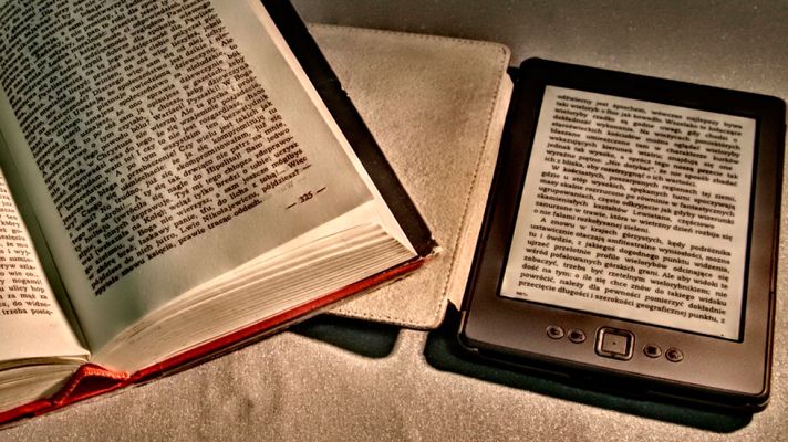 Telediario 1 - Los e-books viven un crecimiento lento pero continuado
