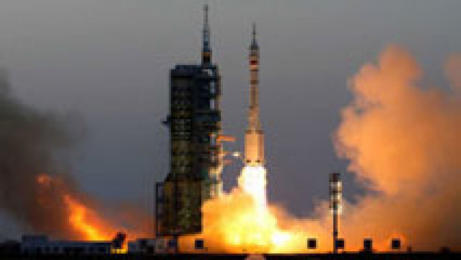 China lanza con éxito la "Shenzhou XI", su sexta misión espacial tripulada