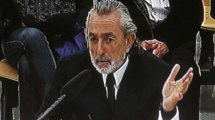 Telediario 1 - Correa revela que tenía una "tarjeta especial" para acceder a Génova sin pasar por el escáner