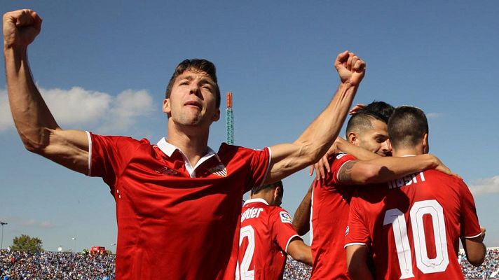 Telediario 1 - El Sevilla ya esta en Zagreb para buscar el liderato de su grupo