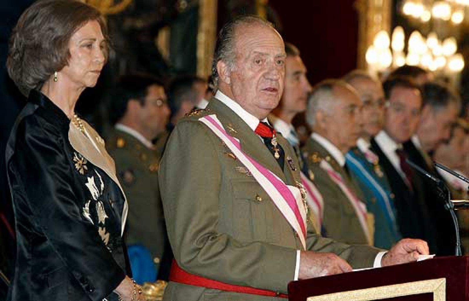 El Rey pide apoyo a Oriente Próximo durante la Pascua Militar