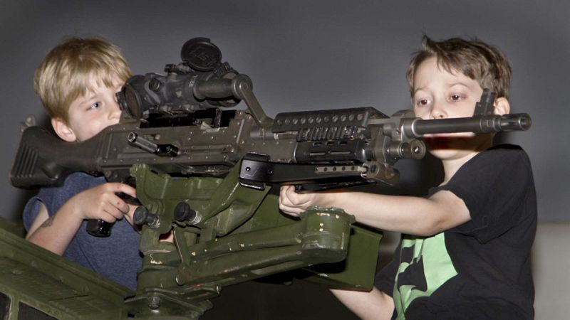 Cada 48 horas muere un menor por disparos accidentales en EE.UU